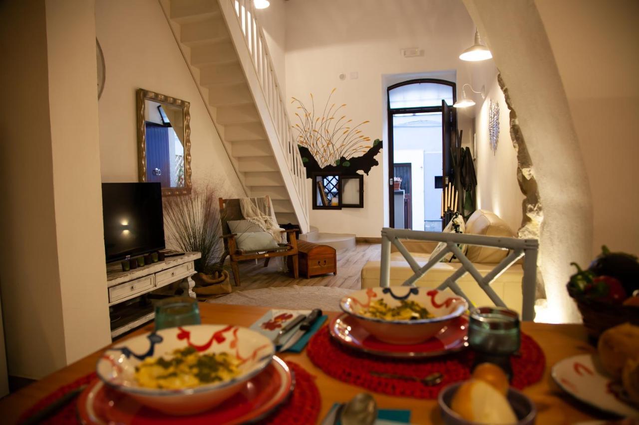 Cafiero House Catania Downtown By Sicily In Home Catânia Exterior foto
